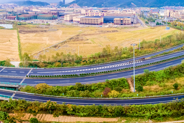 高速公路太阳能监控解决方案